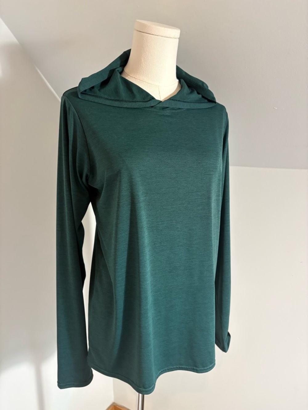 Patagonia EUC like new Women’s Capilene Cool Daily Hoody